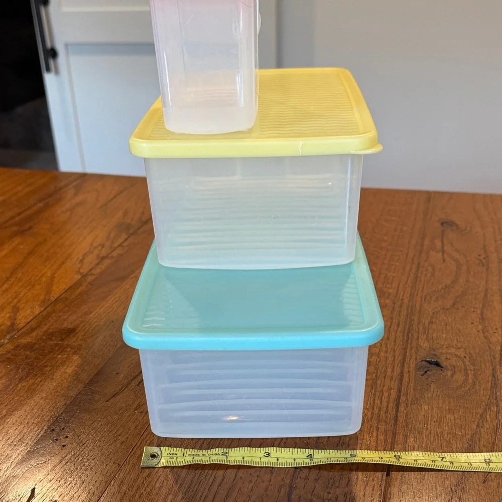 Tupperware FridgeSmart Set in Pink, Yellow & Blue Lids - Picture 4 of 5